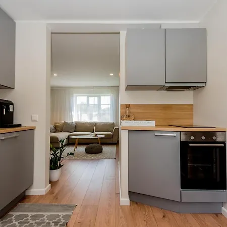 Cozy Paernu Apartment, Near The Beach With Nice Garden アパート